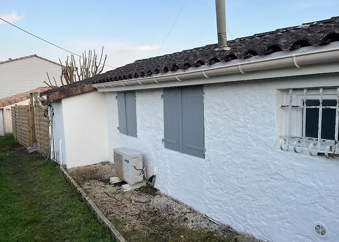 Maisonnette Chaleureuse, Paisible & Proche Tram * Blanquefort (Gironde)